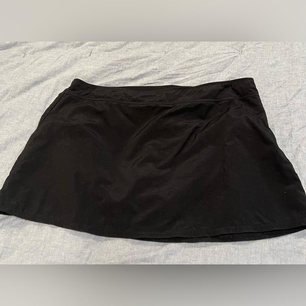 Lands End Black Swim Skirt/Skort Size 16 GUC!